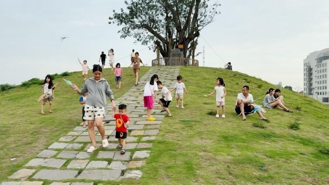 Photo of Others in Hoa Lu
