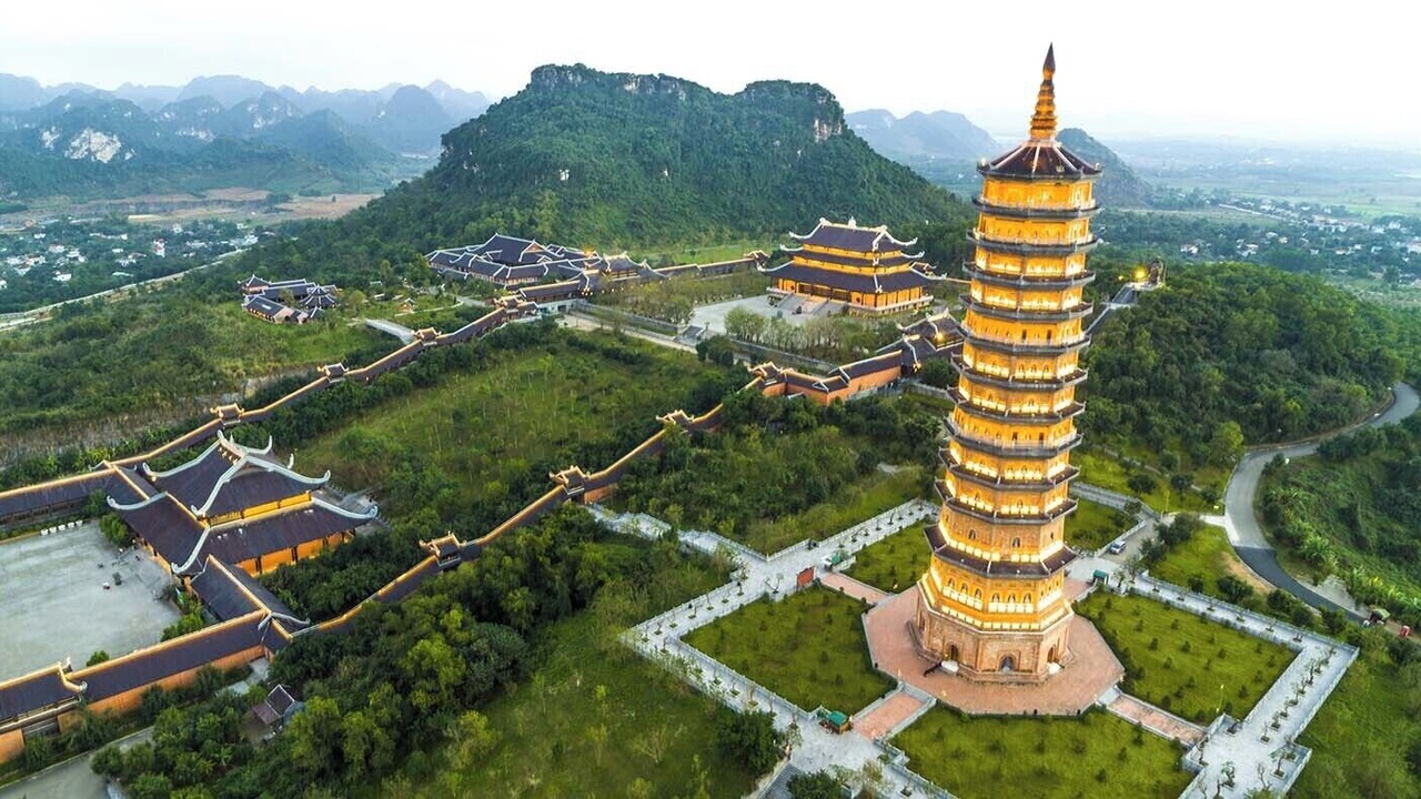 Photo of Others in Hoa Lu