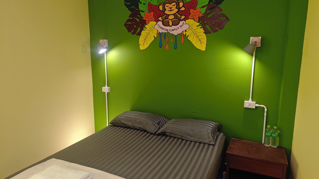 Photo of Bedroom in Haad Rin