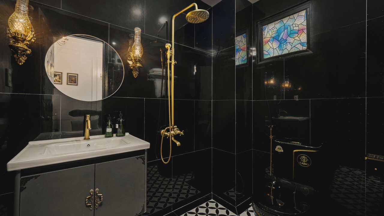Photo of Bathroom in Hue City Centre