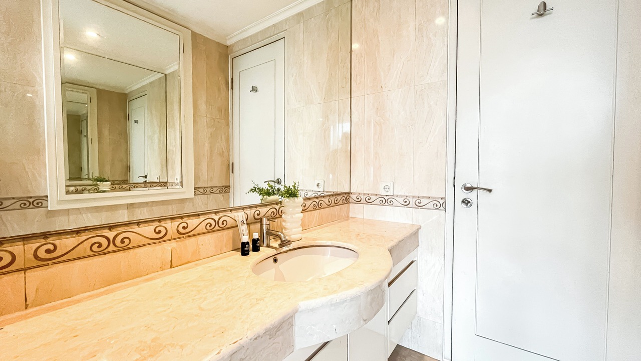 Photo of Bathroom in Senayan