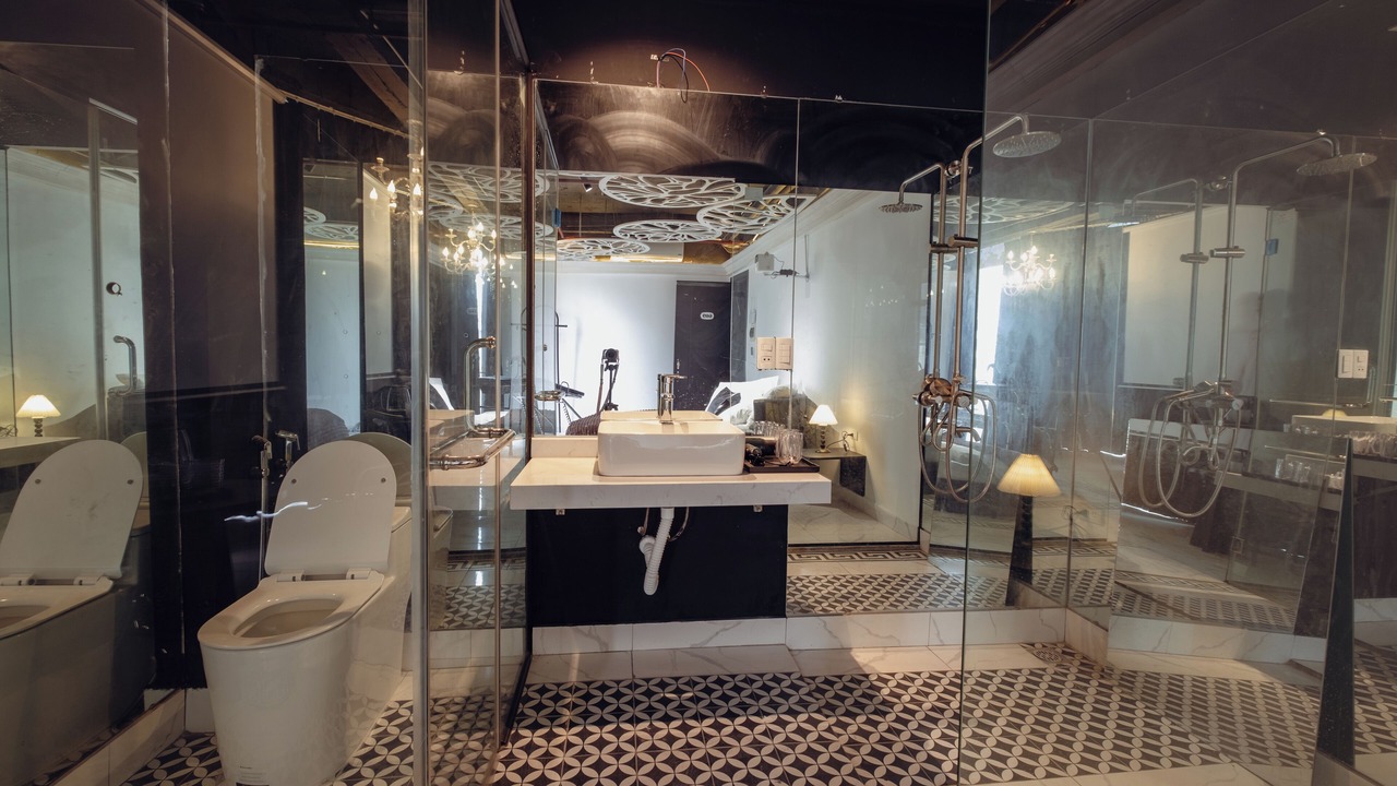 Photo of Bathroom in Trung Hoa Nhan Chinh