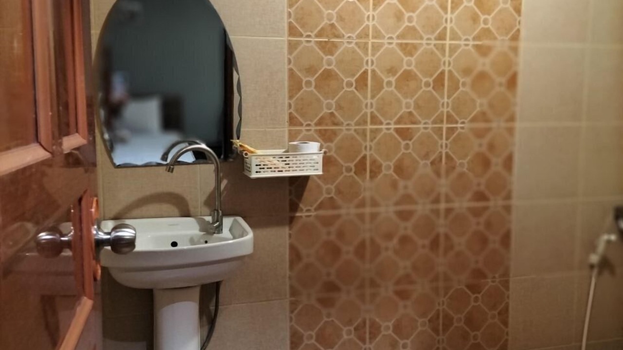 Photo of Bathroom in Daun Penh