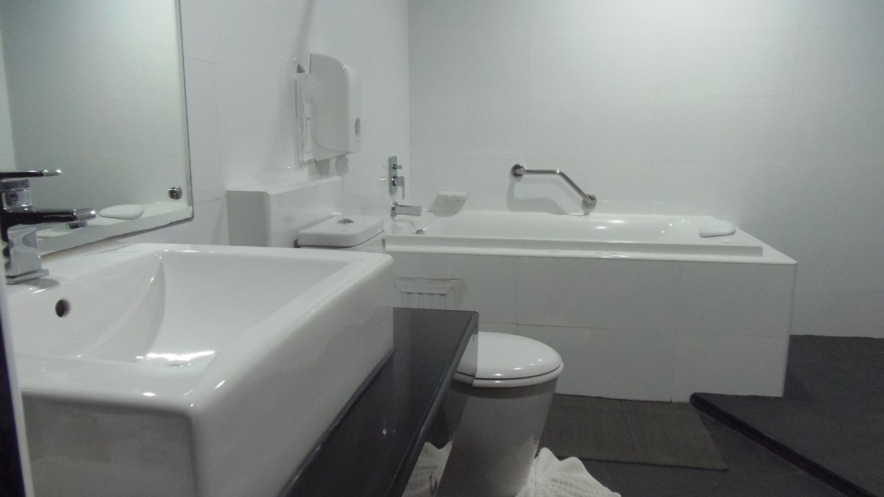 Photo of Bathroom in Pak Phraek
