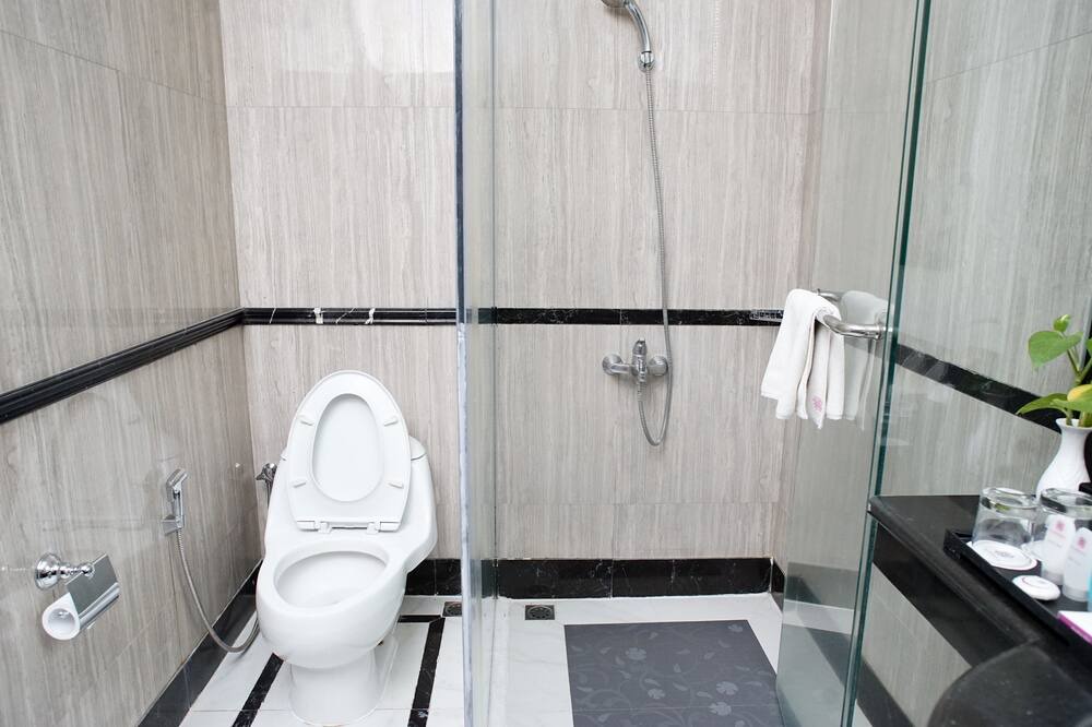 Photo of Bathroom in Laweyan