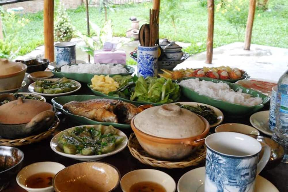 Photo of Others in Vi Thuy