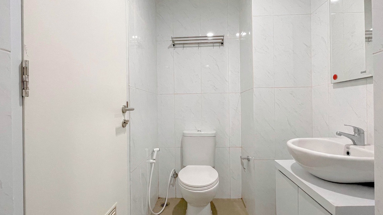 Photo of Bathroom in Biringkanya