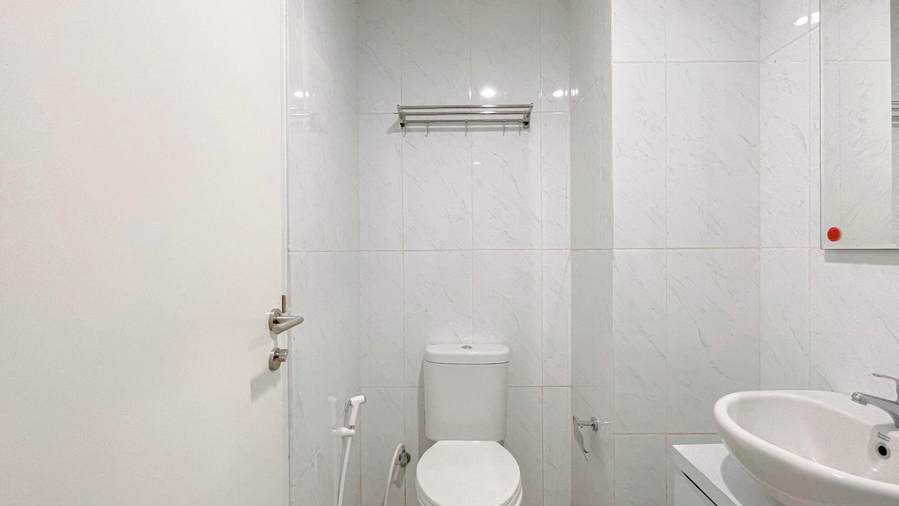 Photo of Bathroom in Biringkanya