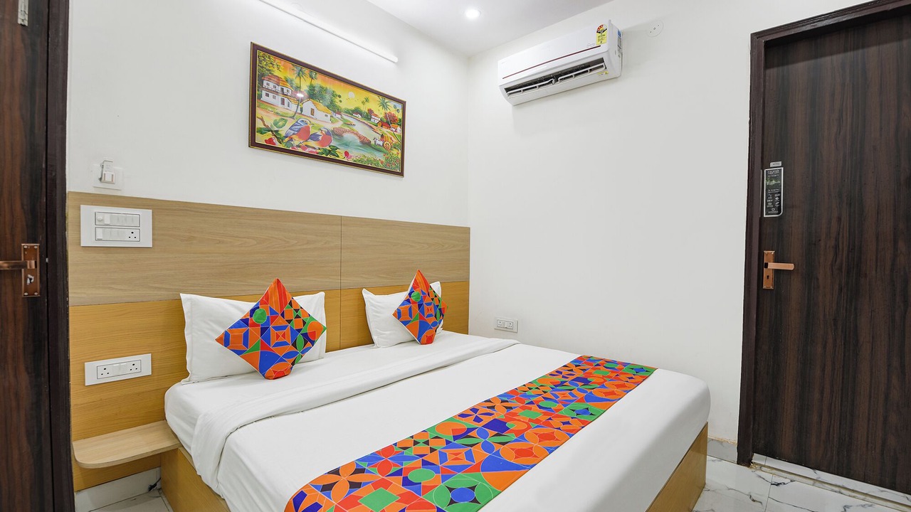 Photo of Bedroom in Janakpuri