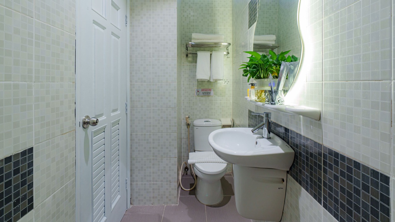Photo of Bathroom in Downtown Ho Chi Minh City
