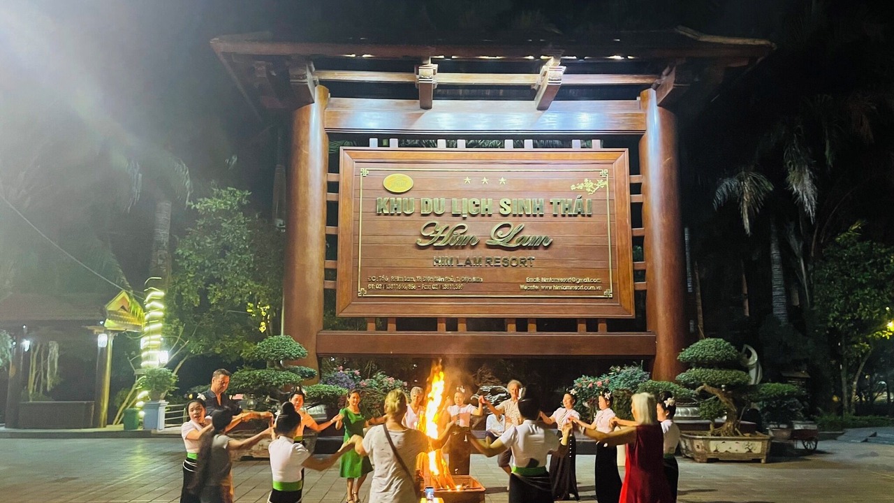 Photo of Outdoor in Him Lam