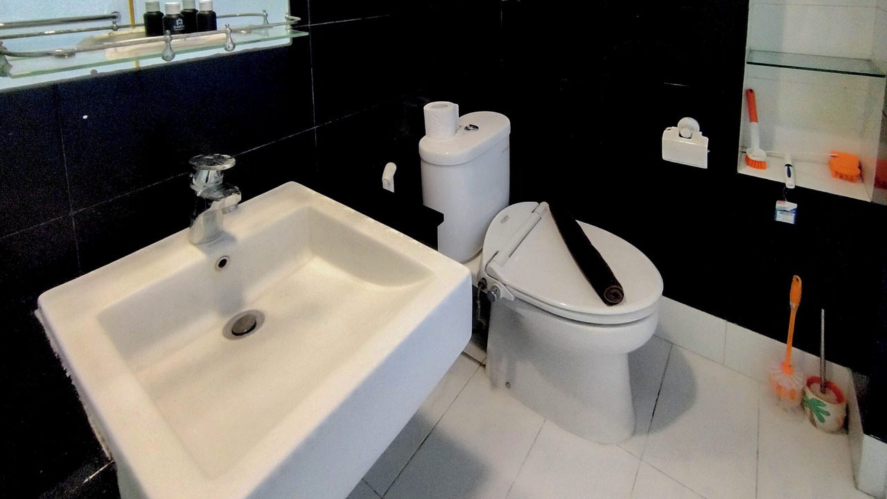 Photo of Bathroom in Siwalankerto