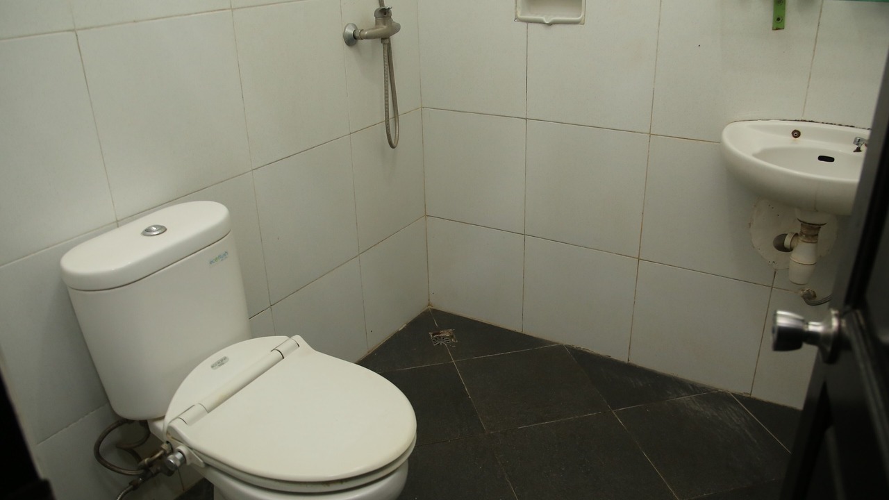 Photo of Bathroom in Lahat