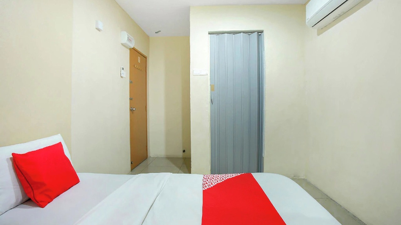 Photo of Bedroom in Batu Ferringhi