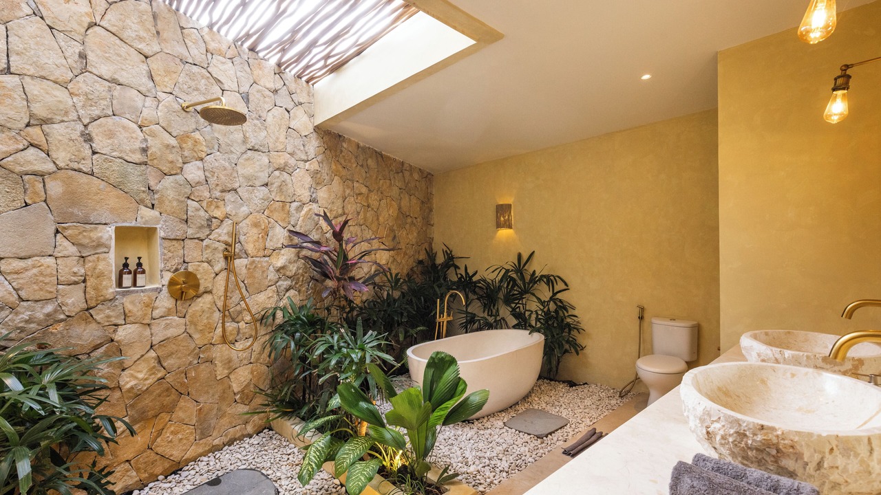 Photo of Bathroom in Selong Belanak