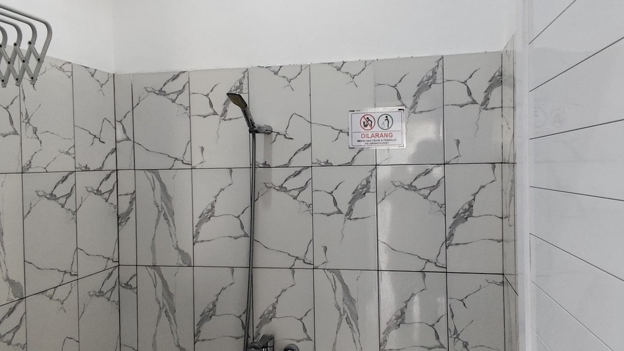 Photo of Bathroom in Banjar