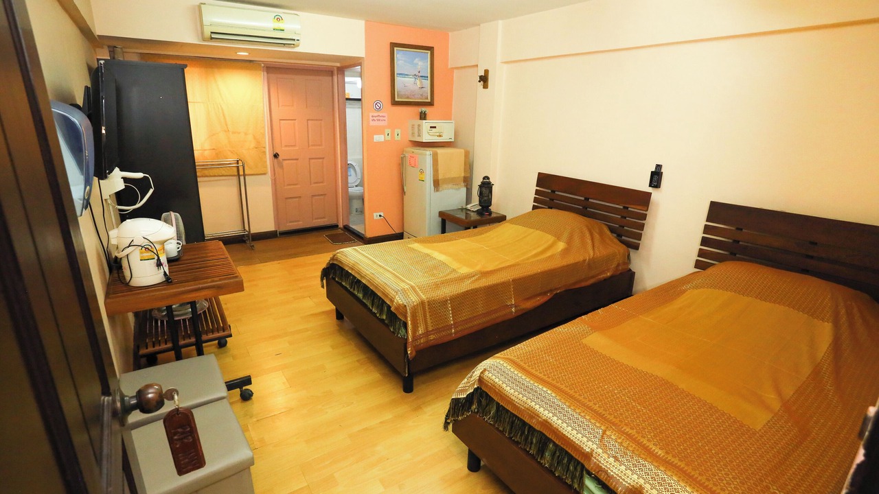 Photo of Bedroom in Khanna Yao