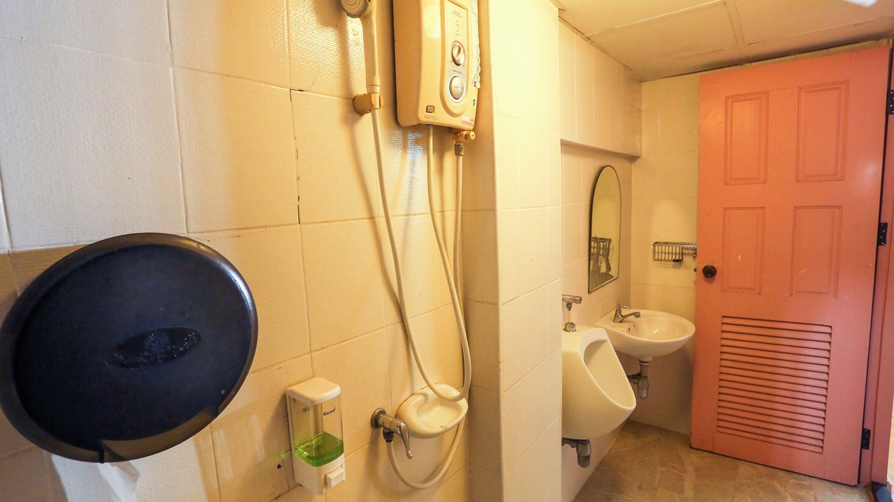 Photo of Bathroom in Khanna Yao