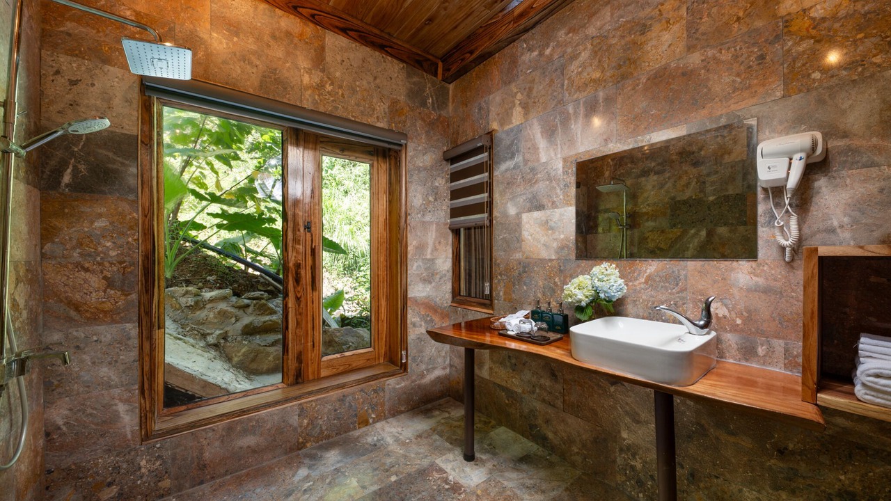 Photo of Bathroom in Pu Long Nature Reserve