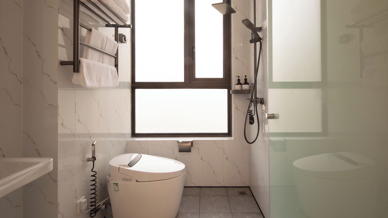 Photo of Bathroom in Tuol Kouk