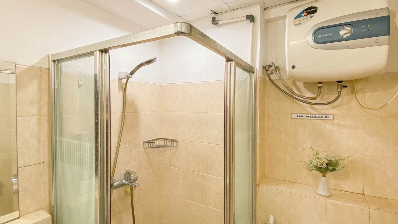Photo of Bathroom in Karet