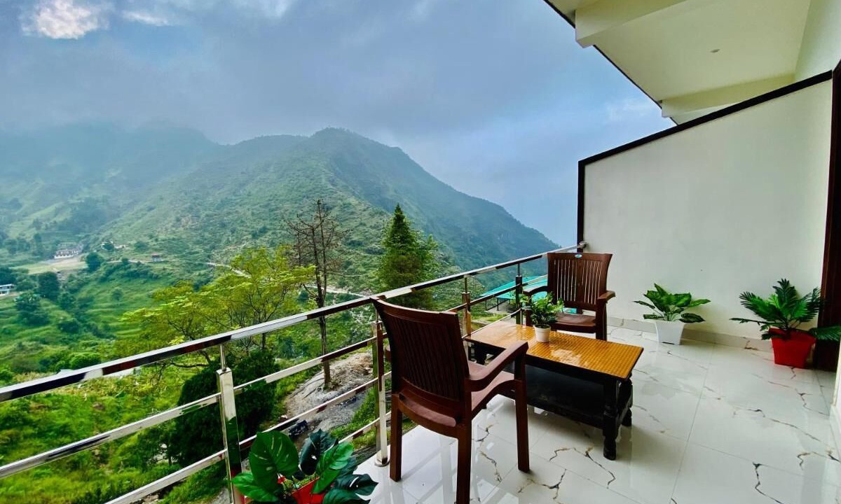 Photo of Patio Balcony in Mussoorie