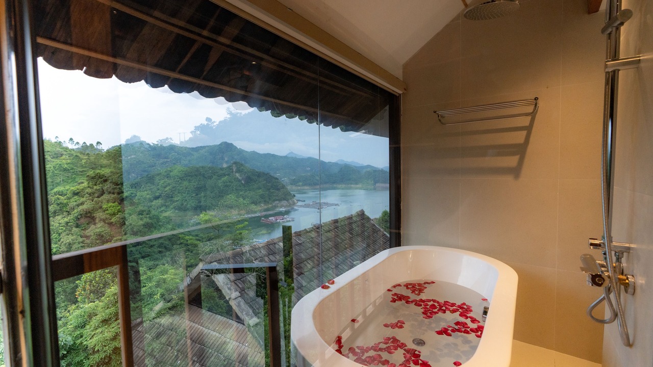 Photo of Bathroom in Hoa Binh