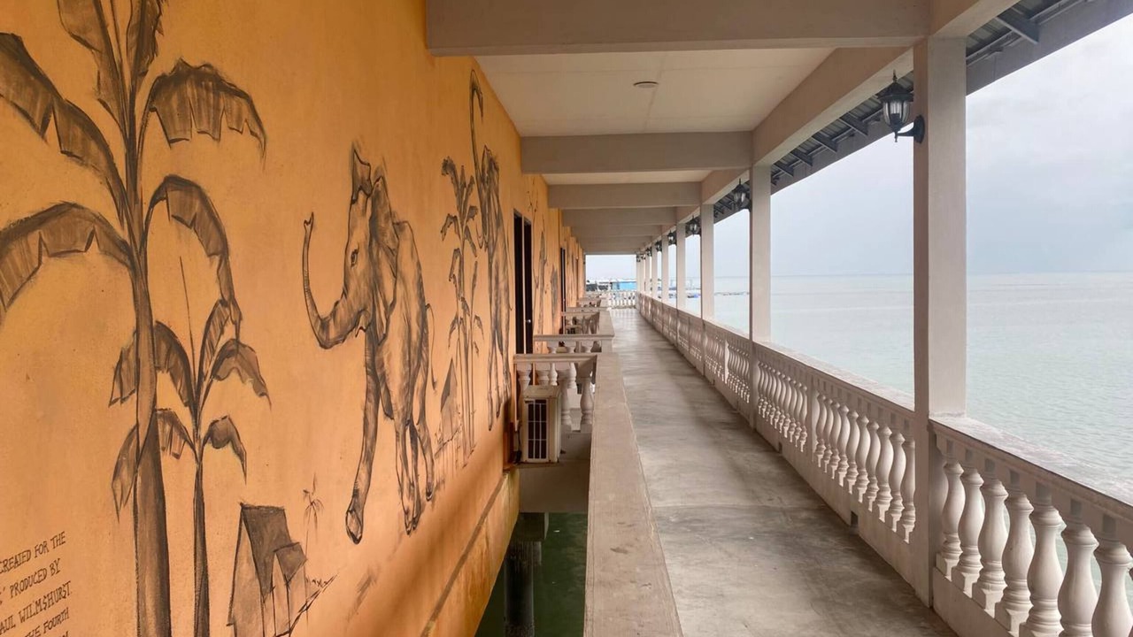 Photo of Patio Balcony in Kampung Batu Maung