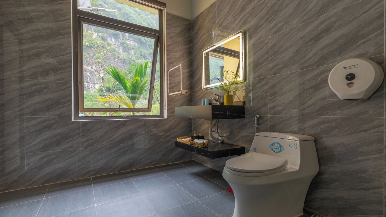 Photo of Bathroom in Hoa Lu