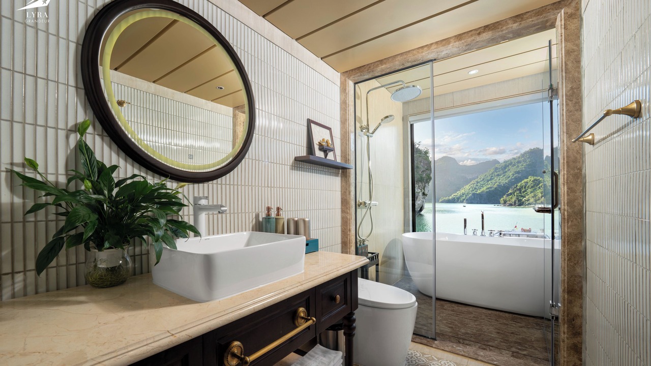 Photo of Bathroom in Ha Long