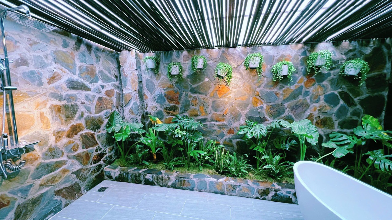 Photo of Bathroom in Hoa Lu