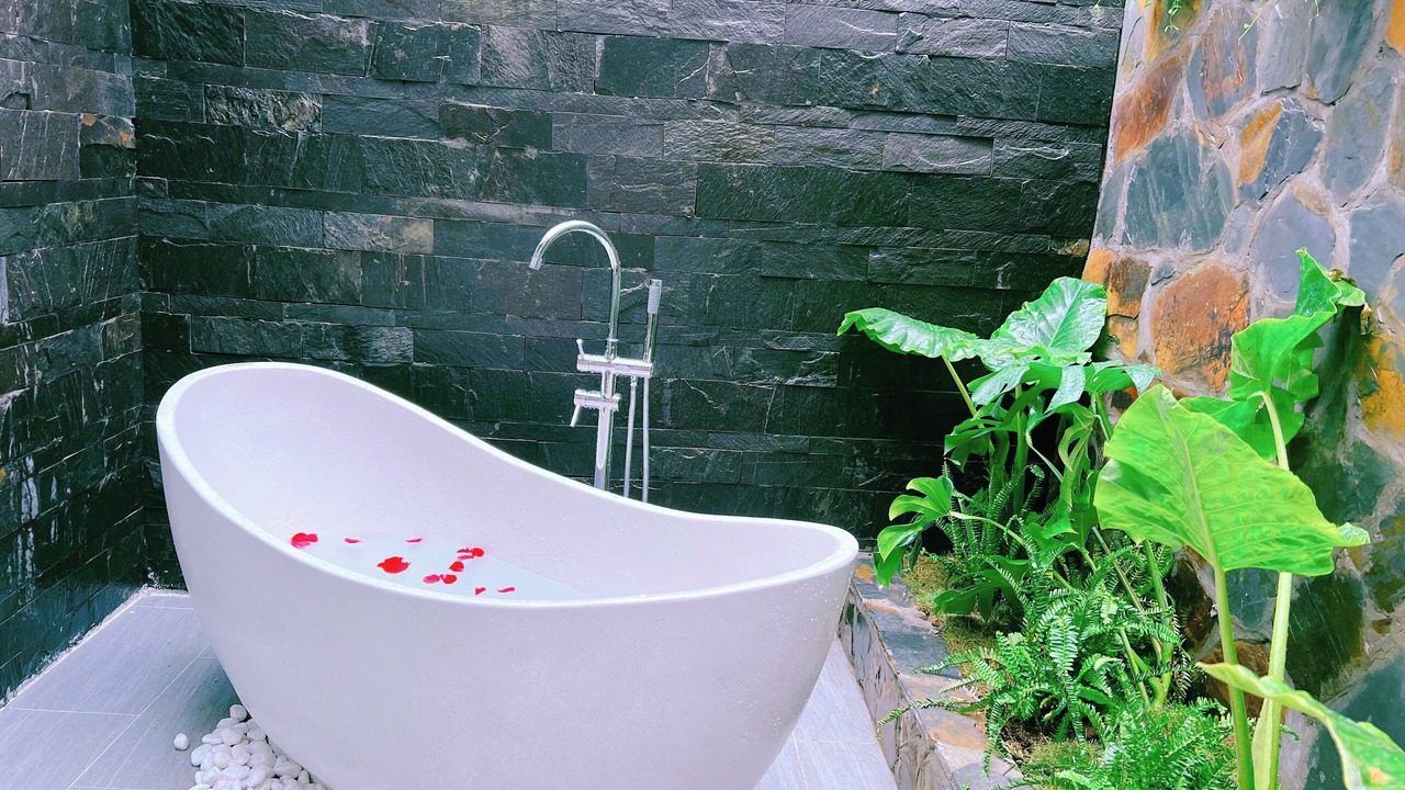 Photo of Bathroom in Hoa Lu