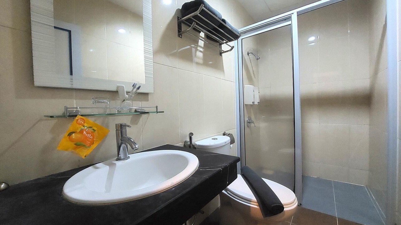 Photo of Bathroom in Tanjung Uncang