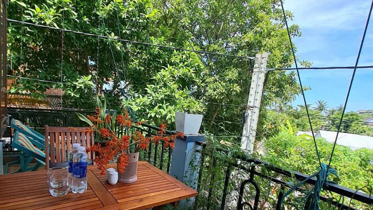 Photo of Patio Balcony in Cham Island