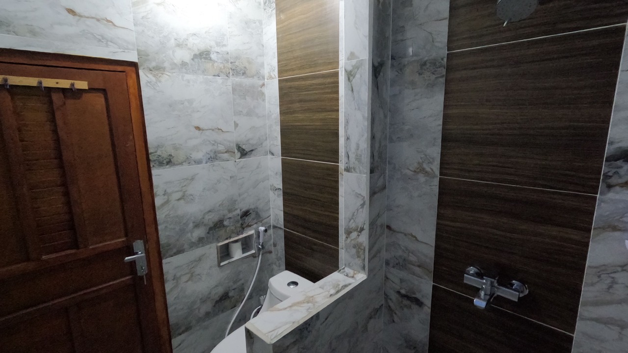 Photo of Bathroom in Moyo