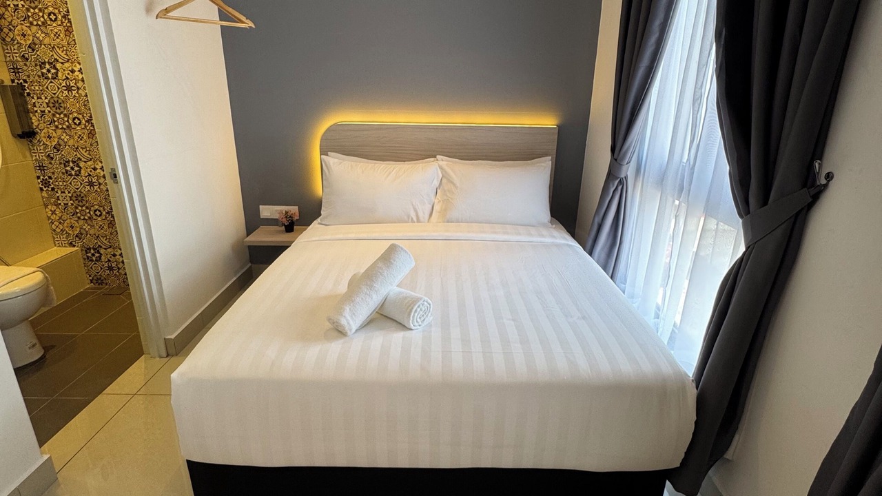 Photo of Bedroom in Downtown George Town