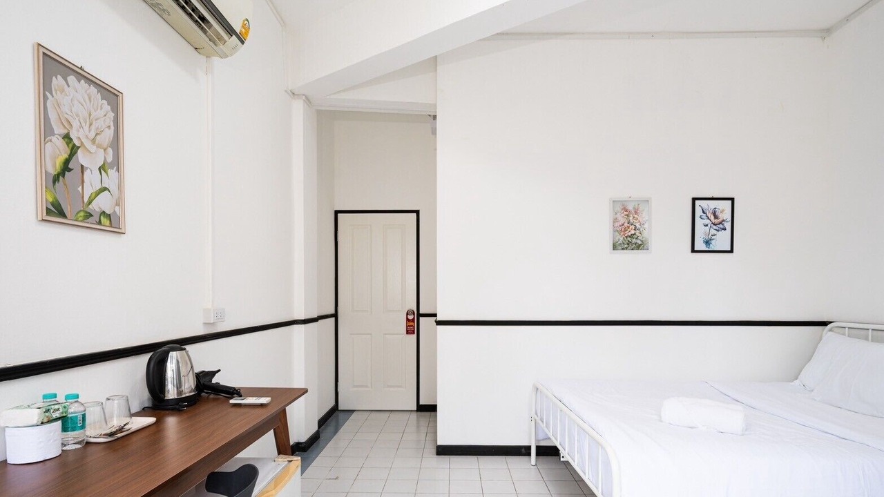 Photo of Bedroom in Hua Lamphong