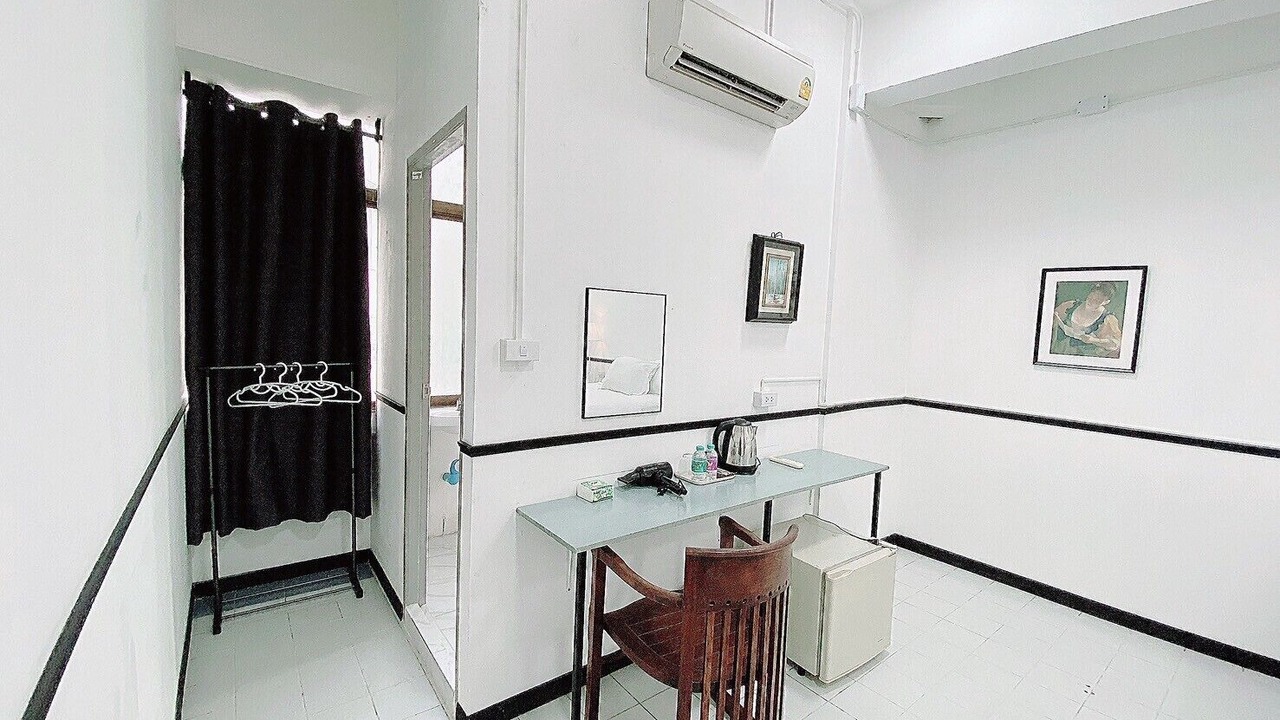Photo of Bedroom in Hua Lamphong