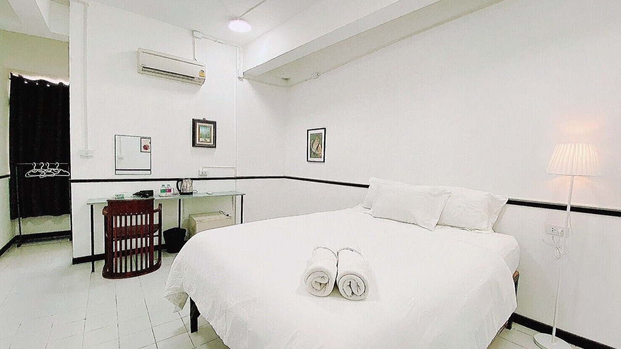 Photo of Bedroom in Hua Lamphong