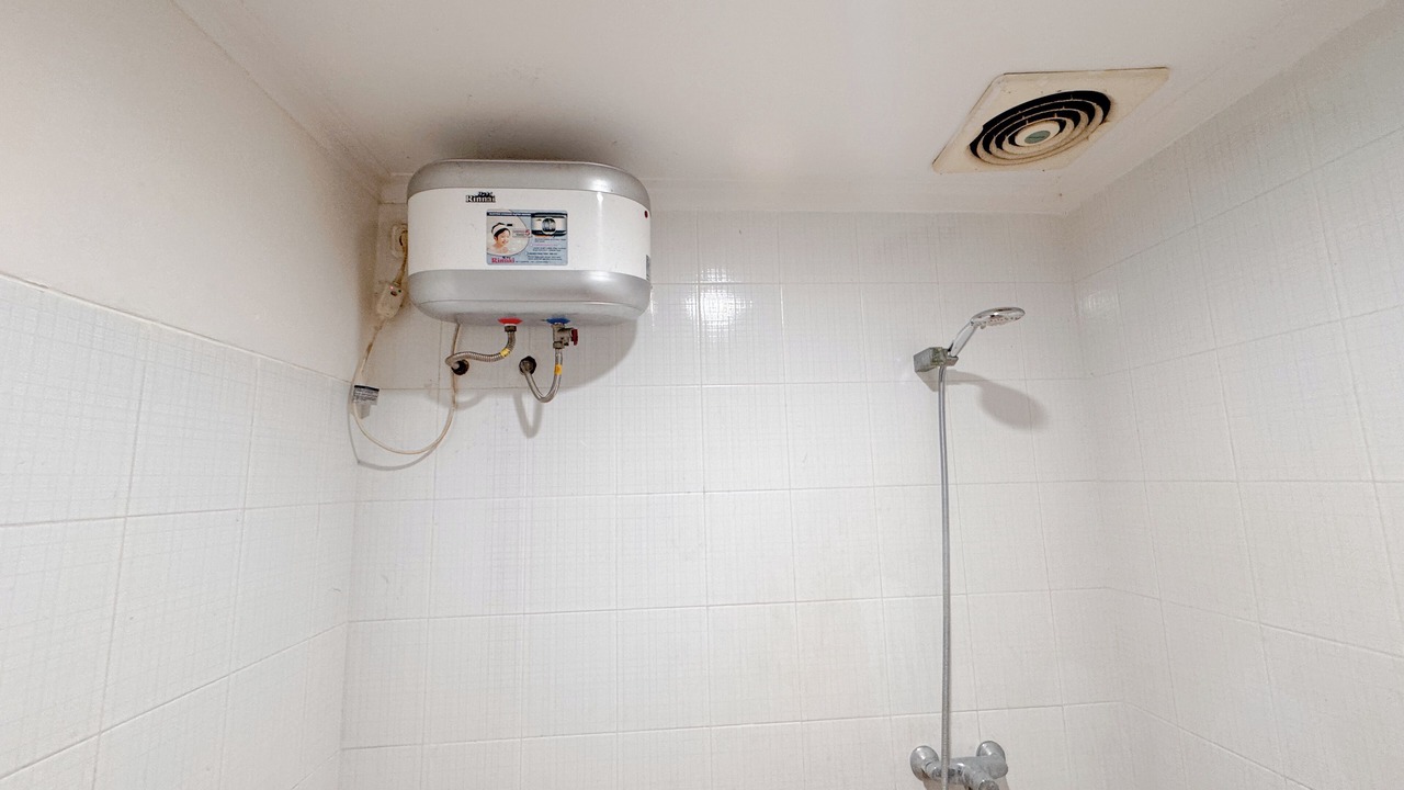 Photo of Bathroom in Siwalankerto