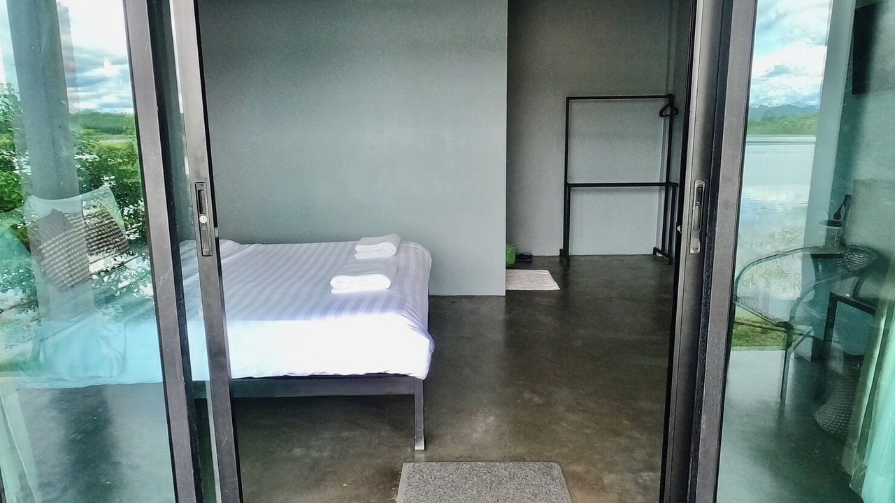 Photo of Bedroom in Plai Phraya