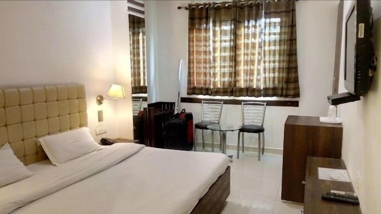 Photo of Bedroom in Dariyaganj