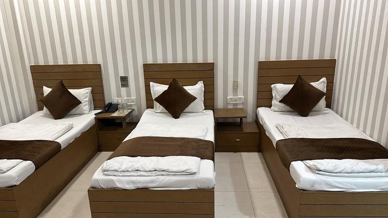 Photo of Bedroom in Dariyaganj
