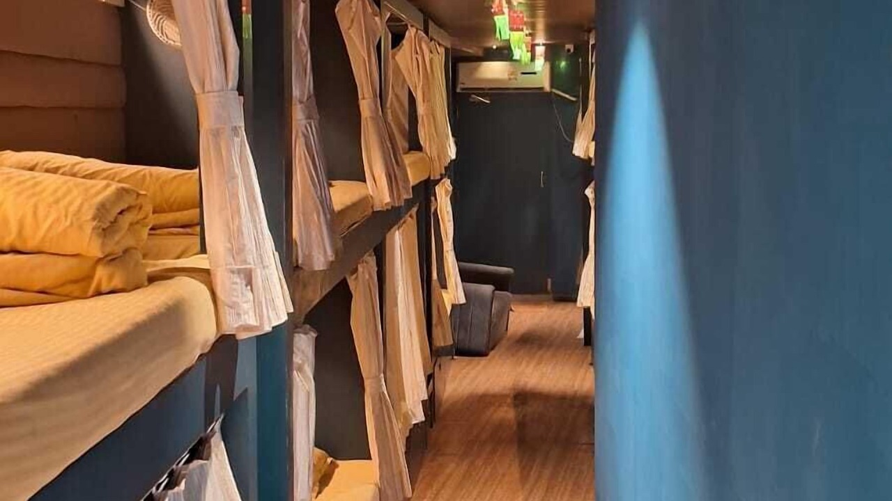 Photo of Bedroom in Juhu