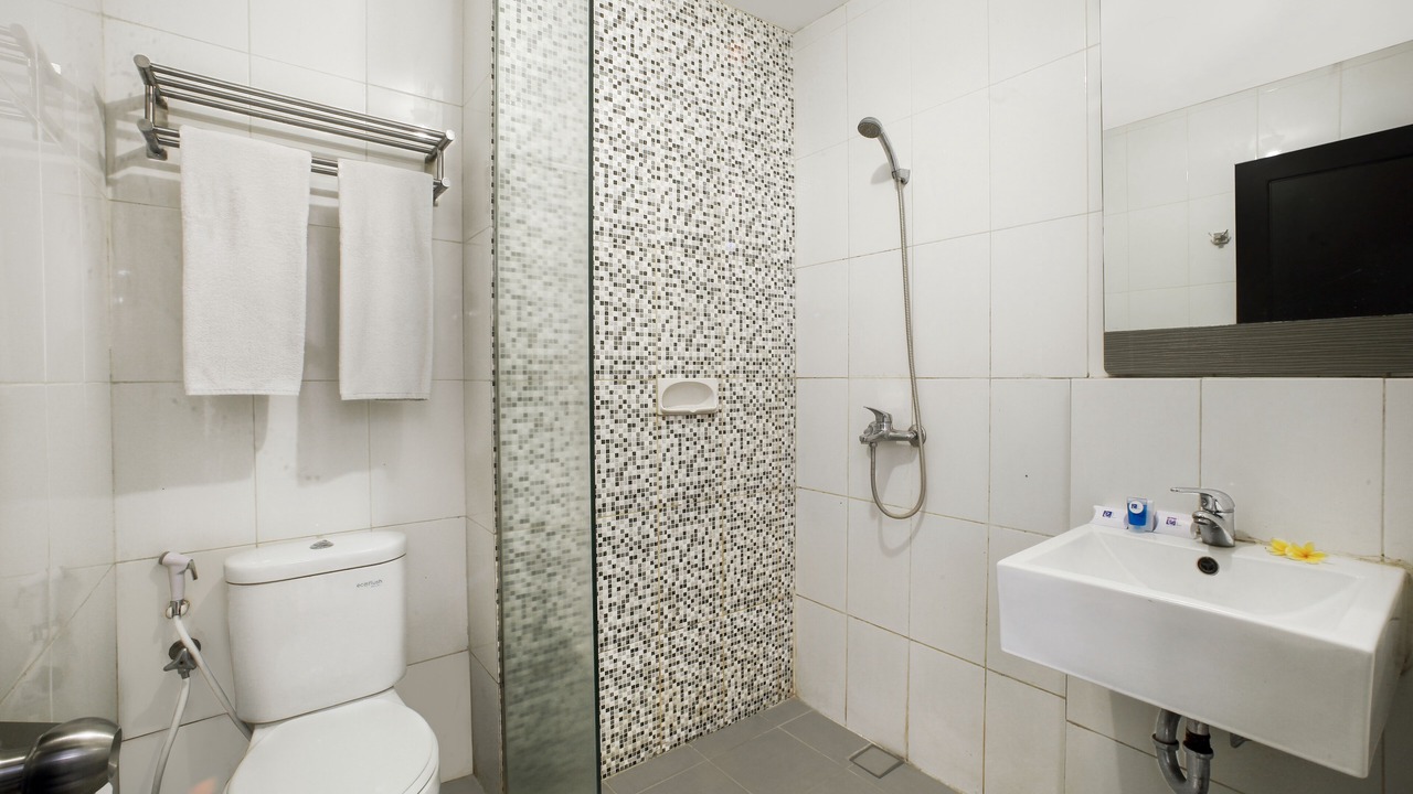 Photo of Bathroom in Dinoyo