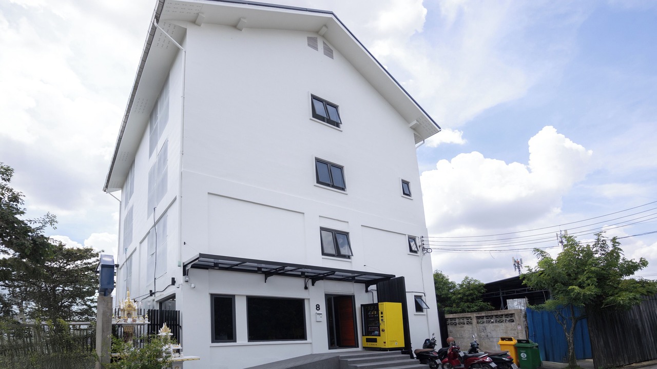 Photo of Outdoor in Don Muang