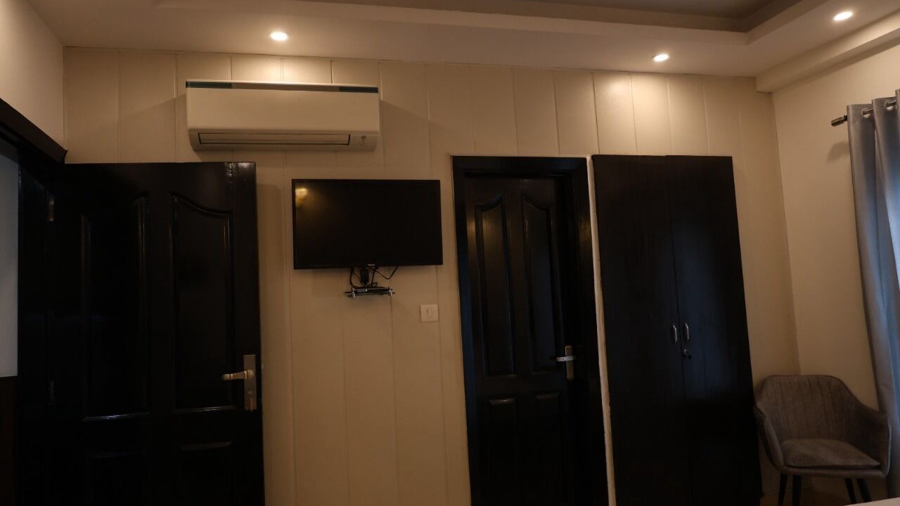 Photo of Bedroom in Kalkaji