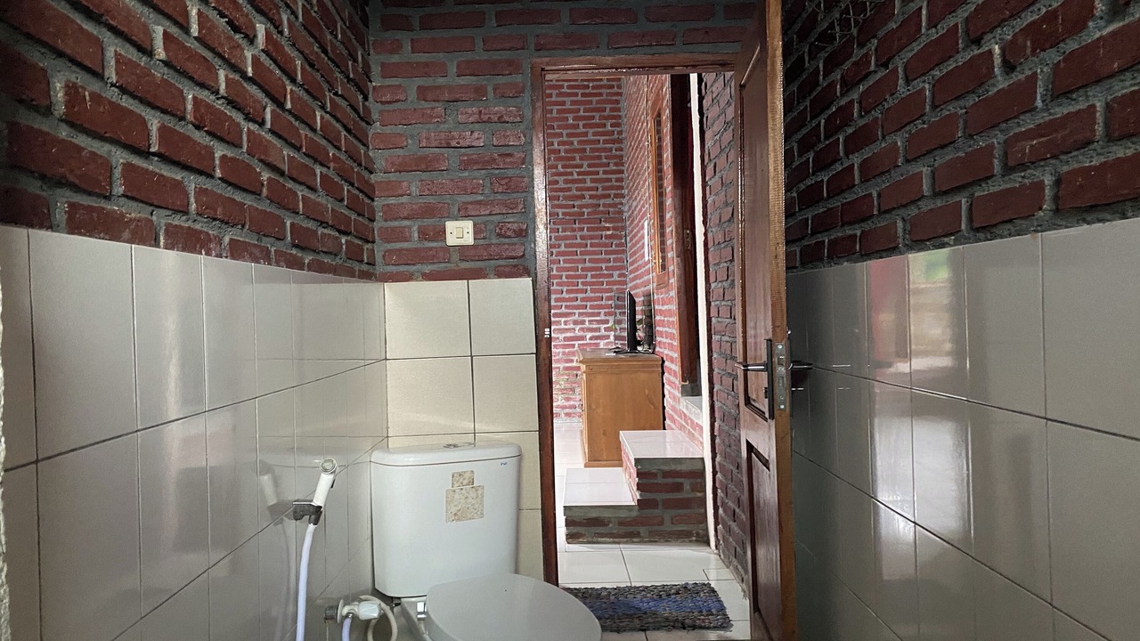 Photo of Bathroom in Cibuniherang