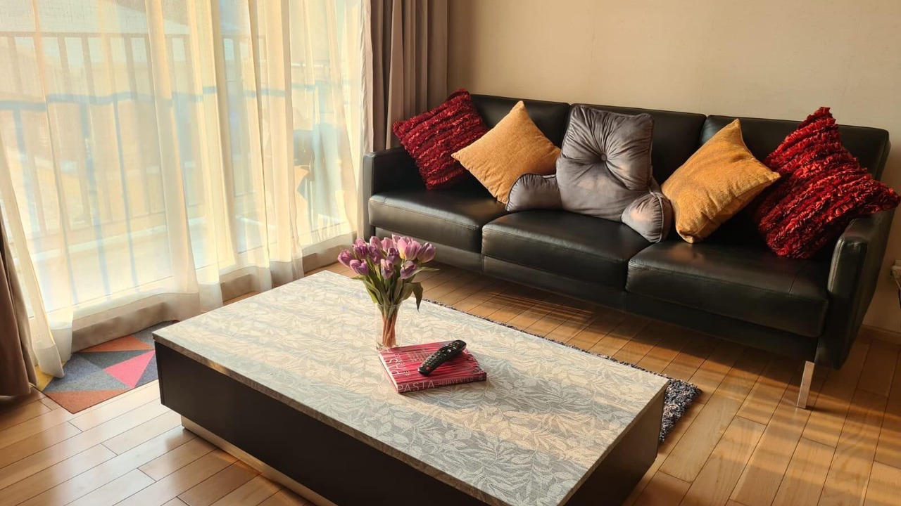 Photo of Livingroom in Khlong Tan