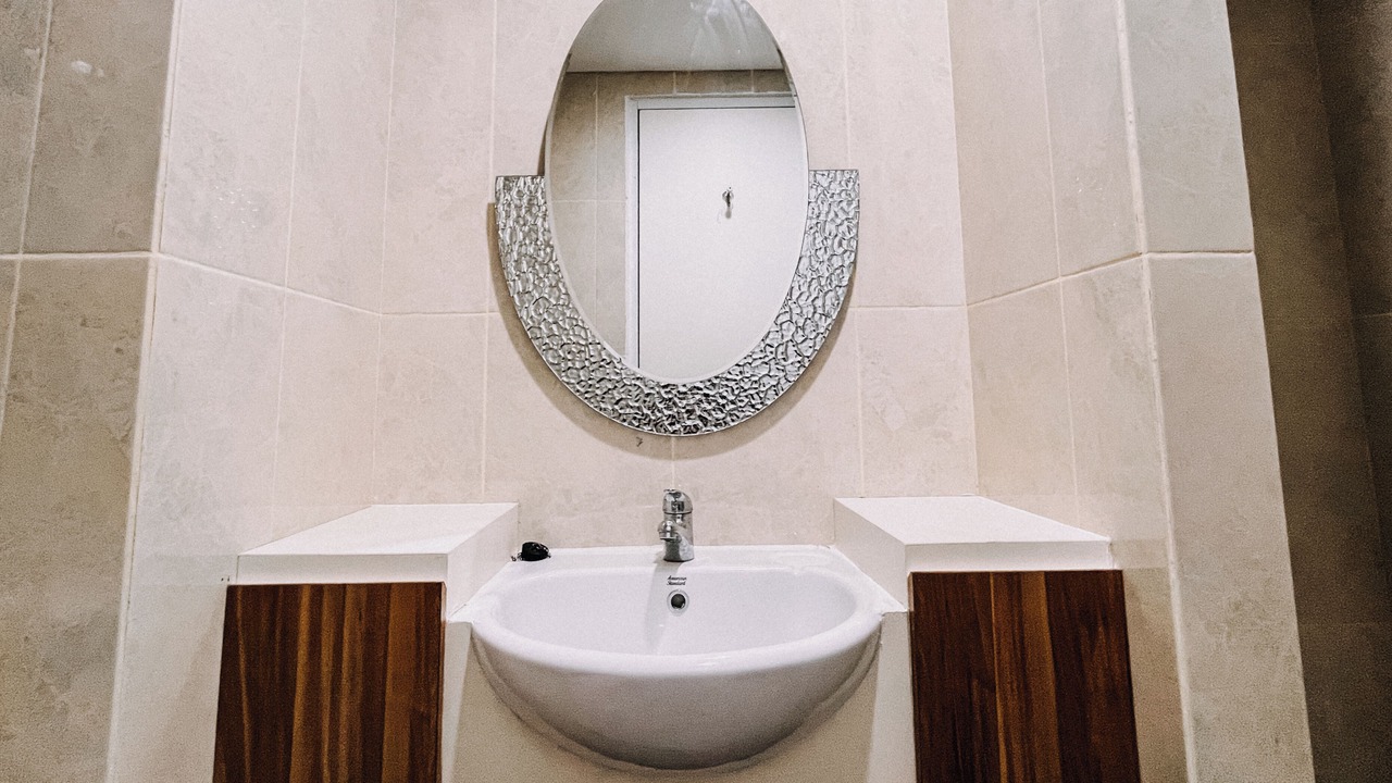 Photo of Bathroom in Biringkanya